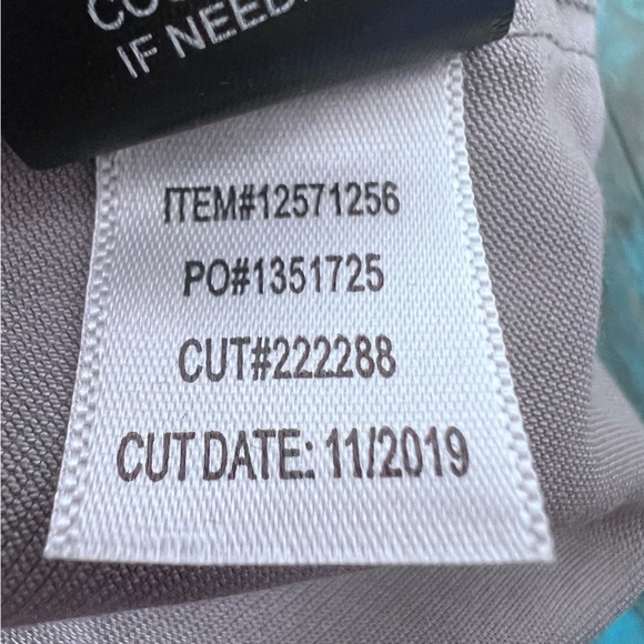 Torrid Grey Twill Hooded Crop Jacket Size 1x - Picture 14 of 15